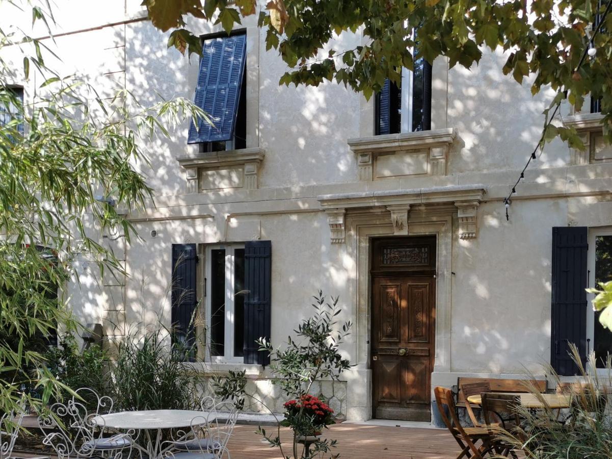 Maison D' Alys Entre Luberon Et Alpilles Cabannes Exterior photo